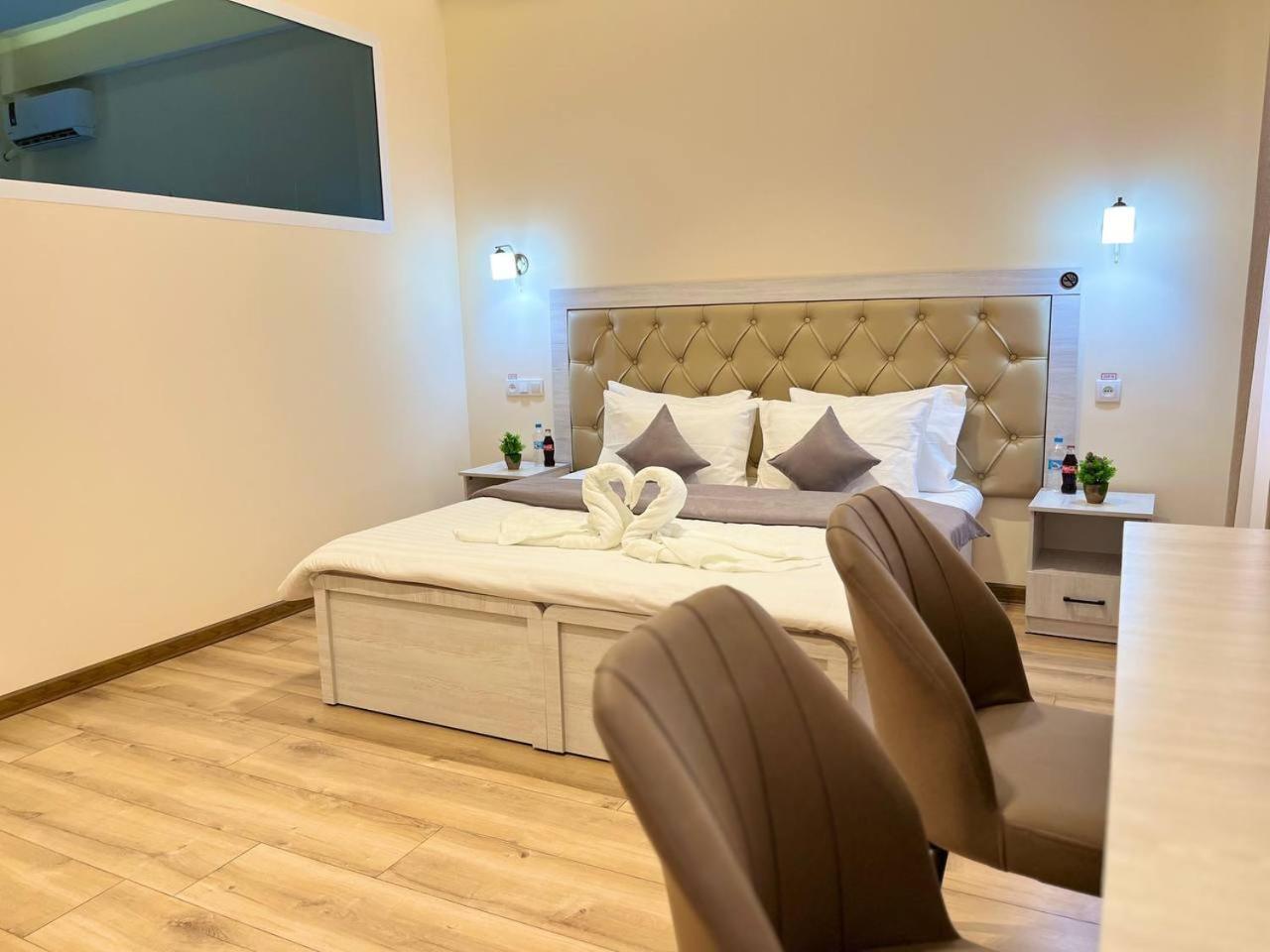 Aks Hotel Taszkent Zewnętrze zdjęcie
