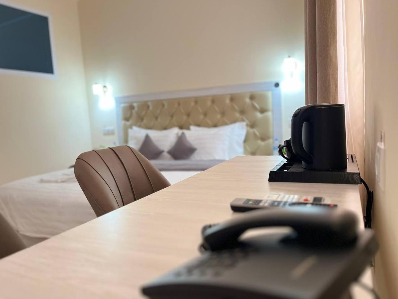 Aks Hotel Taszkent Zewnętrze zdjęcie