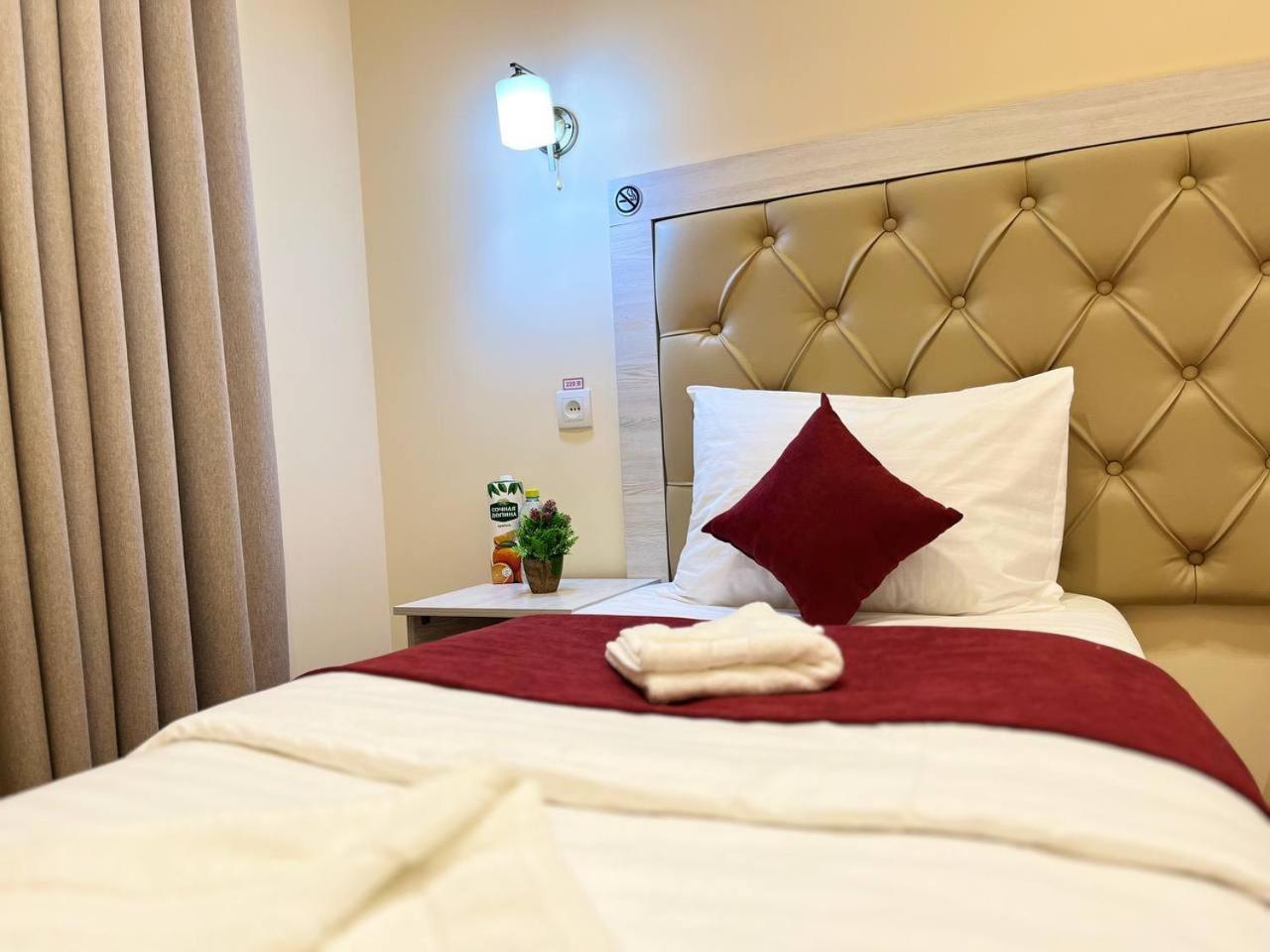 Aks Hotel Taszkent Zewnętrze zdjęcie