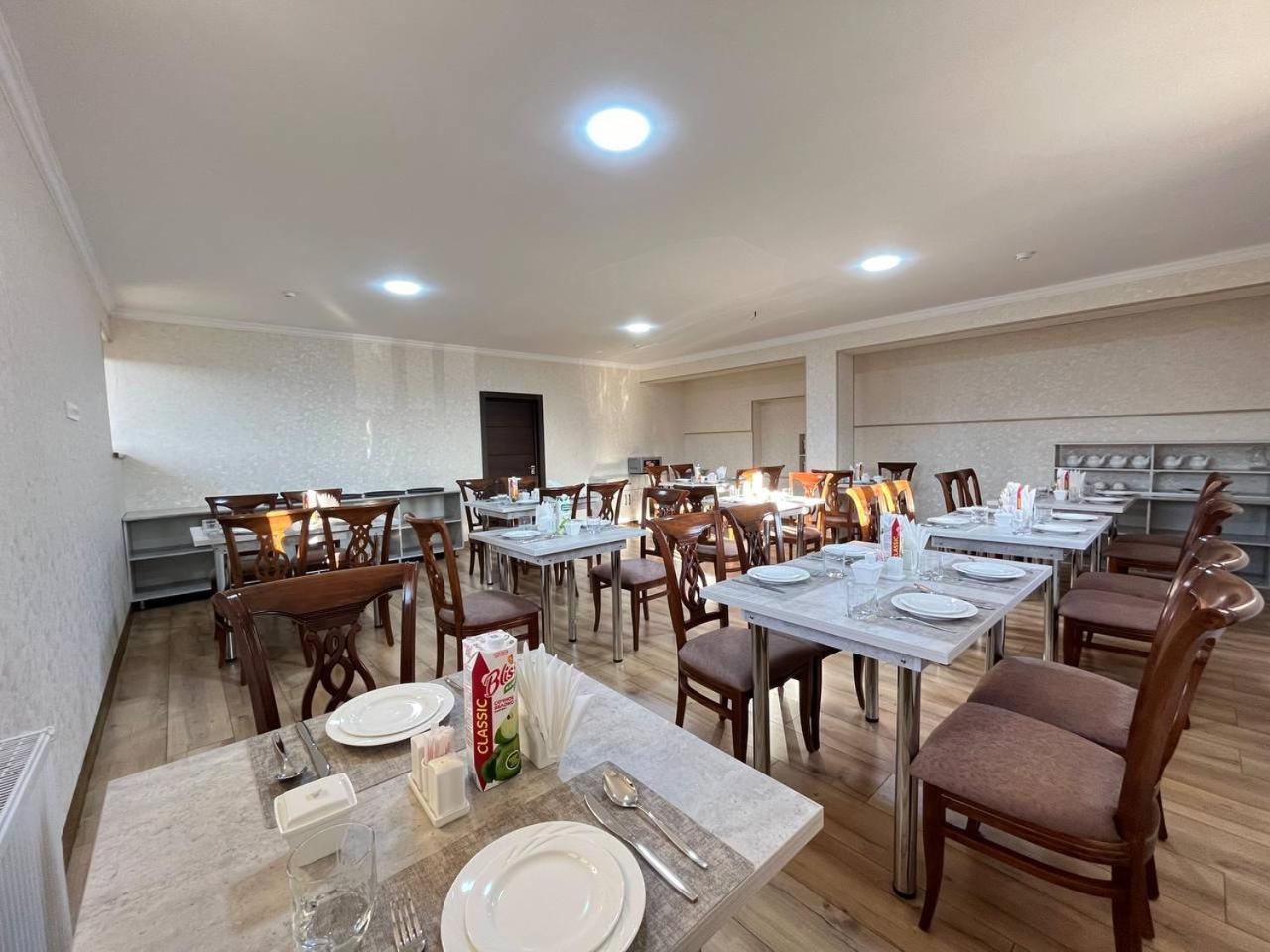 Aks Hotel Taszkent Zewnętrze zdjęcie