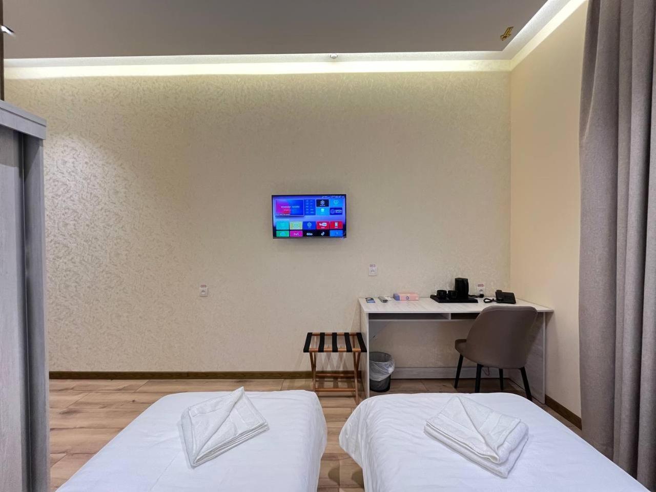 Aks Hotel Taszkent Zewnętrze zdjęcie