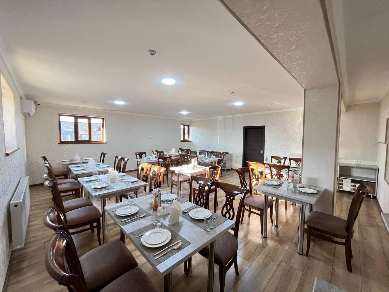 Aks Hotel Taszkent Zewnętrze zdjęcie